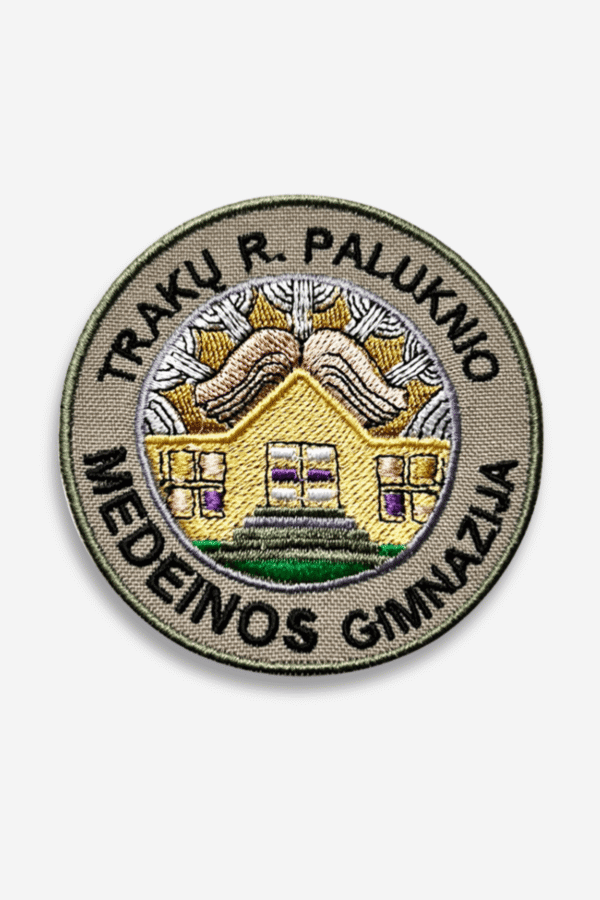 Trakų r. Paluknio „Medeinos” gimnazijos emblema